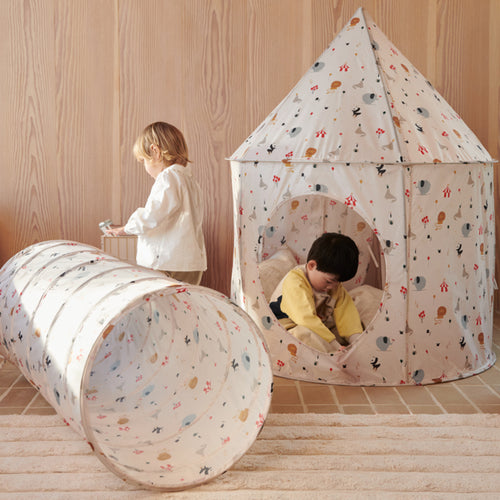 Liewood Pop Up Tunnel Emmanuel Peach / Sea shell bei Yay Kids