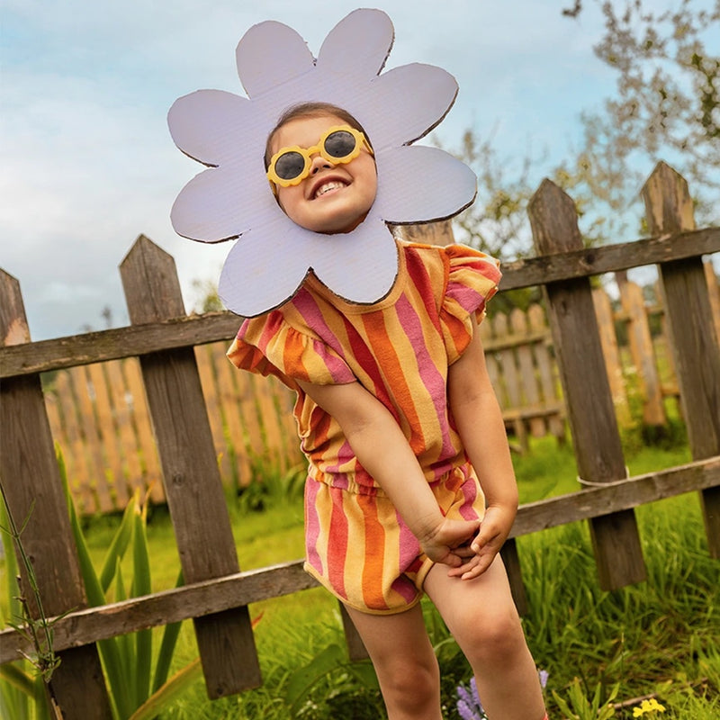 Sproet & Sprout Terry Jumpsuit Ruffle Daisies Rose Petal bei Yay Kids