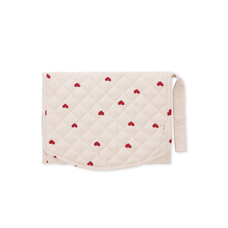 Konges Slojd Baby Wickelunterlage Amour Rouge bei Yay Kids